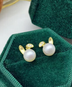8mm button White Freshwater Cultured Pearl Earrings